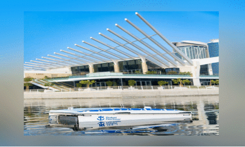 ഫ്ലോ​ട്ടി​ങ്​ ഡ്രോ​ൺ