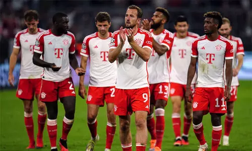 ചാംപ്യൻസ് ലീഗ്: ബയേണിനോടും തോറ്റ് യുണൈറ്റഡ്; ജയത്തോടെ തുടങ്ങി ആഴ്സണലും