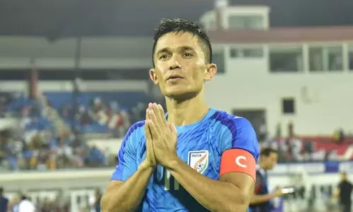 പെനാൽറ്റി വലയിലാക്കി ഛേത്രി; ഏഷ്യൻ ഗെയിംസിൽ ബംഗ്ലാദേശിനെ വീഴ്ത്തി ഇന്ത്യ; പ്രീ-ക്വാർട്ടർ സാധ്യത നിലനിർത്തി