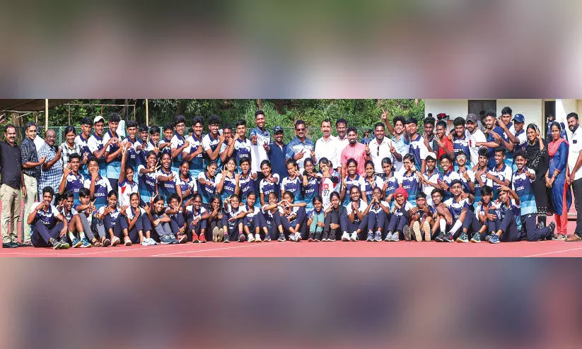 മലപ്പുറം ജില്ല അത്ലറ്റിക് മീറ്റ്; ഐഡിയലിന് 15ാം കിരീടം മലപ്പുറം ജില്ല അത്ലറ്റിക് മീറ്റ്; ഐഡിയലിന് 15ാം കിരീടം