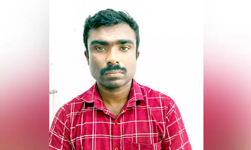 മുക്കുപണ്ടം പണയംവെച്ച് ലക്ഷങ്ങൾ തട്ടിയ യുവാവ് അറസ്റ്റിൽ