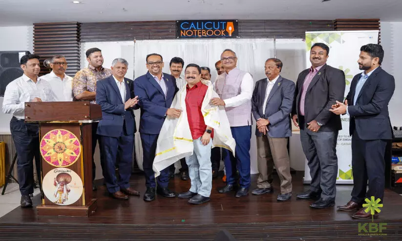 ന​ജീ​ബ് കാ​ന്ത​പു​ര​ത്തി​ന് കെ.​ബി.​എ​ഫ്​  സ്വീ​ക​ര​ണം ന​ൽ​കി