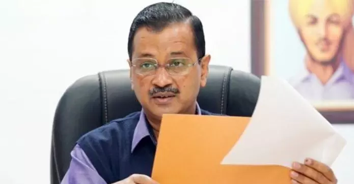 സ്വകാര്യ വാട്ട്സ്ആപ്പ് ചാനലുമായി കെജ്രിവാൾ സ്വകാര്യ വാട്ട്സ്ആപ്പ് ചാനലുമായി കെജ്രിവാൾ