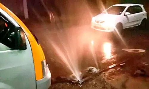 ചുങ്കത്തറയില്‍ ശുദ്ധജലം പാഴാകുന്നത് പതിവ് കാഴ്ച