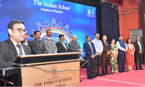 ഇന്ത്യൻ സ്‌കൂൾ യൂത്ത് ഫെസ്റ്റിവൽ തരംഗ് 2023ന്റെ ആരംഭ പ്രഖ്യാപനം ഇന്ത്യൻ എംബസി  സെക്കൻഡ് സെക്രട്ടറി രവികുമാർ ജെയിൻ നിർവഹിക്കുന്നു