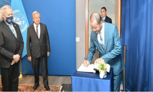 വി​ദേ​ശ​കാ​ര്യ മ​ന്ത്രി സ​യ്യി​ദ് ബ​ദ​ർ ഹ​മ​ദ് അ​ൽ ബു​സൈ​ദി  യു.​എ​ൻ. സെ​ക്ര​ട്ട​റി ജ​ന​റ​ൽ അ​ന്റോ​ണി​യോ ഗു​ട്ടെ​റ​സു​മാ​യി  കൂ​ടി​ക്കാ​ഴ്ച ന​ട​ത്തു​ന്നു