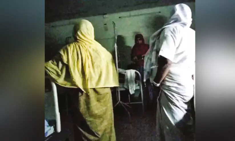 ജനറേറ്റർ പ്രവർത്തിക്കാഞ്ഞിട്ട് മാസങ്ങൾ;ഇരുട്ടിൽ തപ്പി താലൂക്ക് ആശുപത്രി ജനറേറ്റർ പ്രവർത്തിക്കാഞ്ഞിട്ട് മാസങ്ങൾ;ഇരുട്ടിൽ തപ്പി താലൂക്ക് ആശുപത്രി