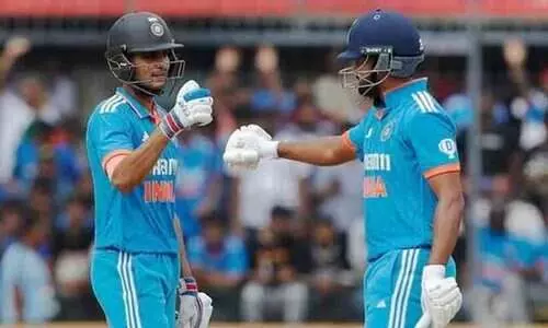 ഇന്ത്യ- ഓസ്‌ട്രേലിയ രണ്ടാം ഏകദിനം: ഗില്ലിനും ശ്രേയസിനും അർധസെഞ്ചുറി