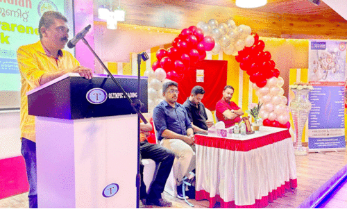 കൈ​ര​ളി സ​ലാ​ല​യി​ല്‍ സം​ഘ​ടി​പ്പി​ച്ച ആ​രോ​ഗ്യ ക്ലാ​സ്  ഗം​ഗാ​ധ​ര​ന്‍ അ​യ്യ​പ്പ​ന്‍ ഉ​ദ്‌​ഘാ​ട​നം ചെ​യ്യു​ന്നു