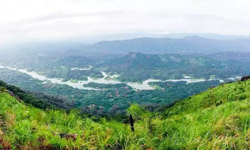 Ilavizhapoonchira