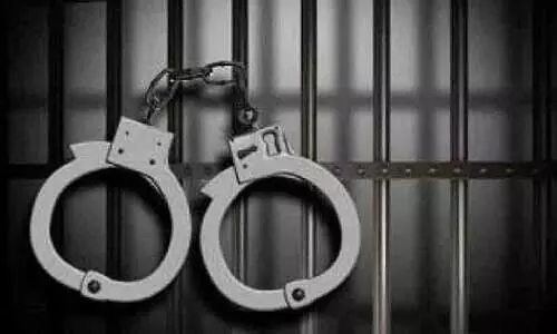 Anti-socials pelted houses with stones at night