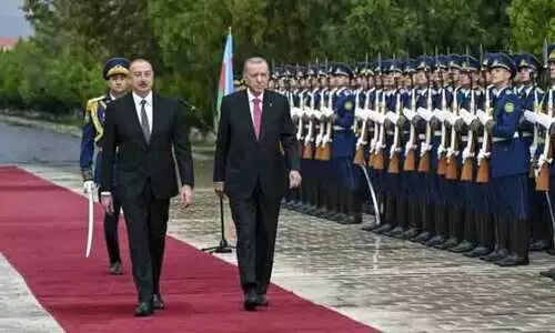 Thousands are fleeing urdugan in azerbaijan