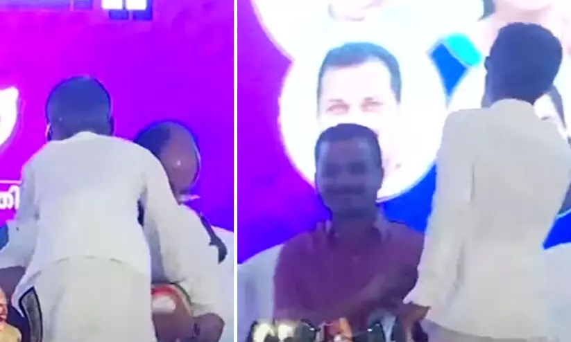 മുഖ്യമന്ത്രി പങ്കെടുത്ത പരിപാടിയുടെ വേദിയിലേക്ക് ഓടിക്കയറിയയാൾ പിടിയിൽ