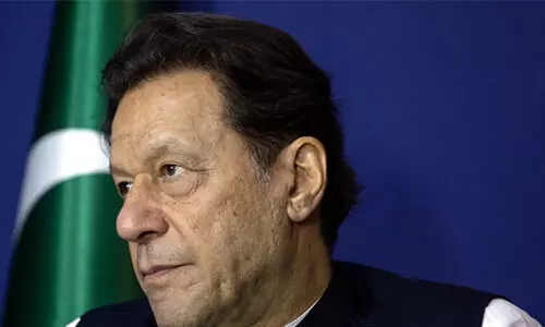 ഇമ്രാൻ ഖാനെ അഡിയാല ജയിലിലേക്ക് മാറ്റിയതായി അഭിഭാഷകൻ; നിഷേധിച്ച് ജയിൽ അധികൃതർ