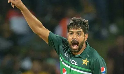 ‘ഇത് ക്രിക്കറ്റാണ് യുദ്ധമല്ല, ഞാനെന്തിനാണ് ഇന്ത്യക്കാരുമായി പോരടിക്കുന്നത്’; മാധ്യമപ്രവർത്തകന് പാകിസ്താൻ താരത്തിന്റെ വായടപ്പൻ മറുപടി