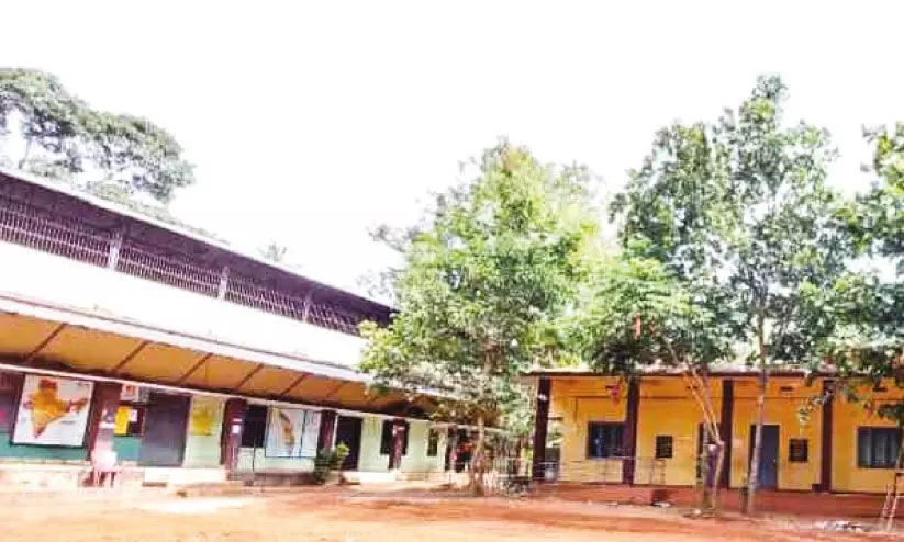 പരിമിതികൾക്ക് വിട, സൗത്ത് പല്ലാർ സ്കൂളിനായി കൈകോർത്ത് നാട് പരിമിതികൾക്ക് വിട, സൗത്ത് പല്ലാർ സ്കൂളിനായി കൈകോർത്ത് നാട്