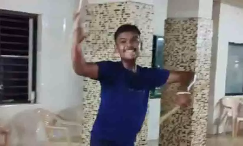 19കാരൻ നൃത്തം ചെയ്യുന്നതിനിടെ ഹൃദയാഘാതം വന്ന് മരിച്ചു