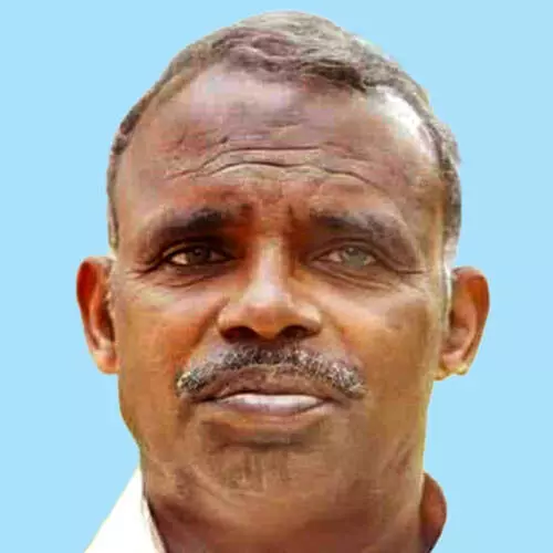 ഇ​രു​ച​ക്ര​വാ​ഹ​ന​മി​ടി​ച്ച് പ​രി​ക്കേ​റ്റ​യാ​ൾ മ​രി​ച്ചു