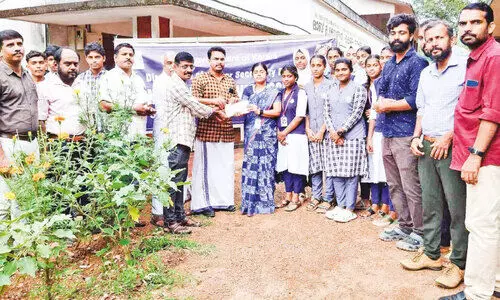 സ​ഹ​പാ​ഠി​ക്കൊ​രു വീ​ടി​നാ​യി ‘അ​ധ്വാ​നി​ച്ച്’വി​ദ്യാ​ർ​ഥി​ക​ൾ