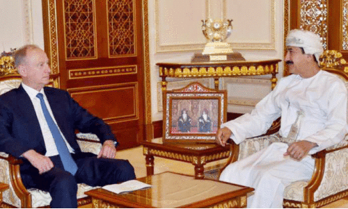 റ​ഷ്യ​ൻ സെ​ക്യൂ​രി​റ്റി കൗ​ൺ​സി​ൽ സെ​ക്ര​ട്ട​റി നി​ക്കോ​ളാ​യ് പ​ത്രു​ഷേ​വു  റോ​യ​ൽ ഓ​ഫി​സ്   മ​ന്ത്രി ജ​ന​റ​ൽ സു​ൽ​ത്താ​ൻ മു​ഹ​മ്മ​ദ് അ​ൽ നു​അ്മാ​നി​യു​മാ​യി ച​ർ​ച്ച ന​ട​ത്തു​ന്നു