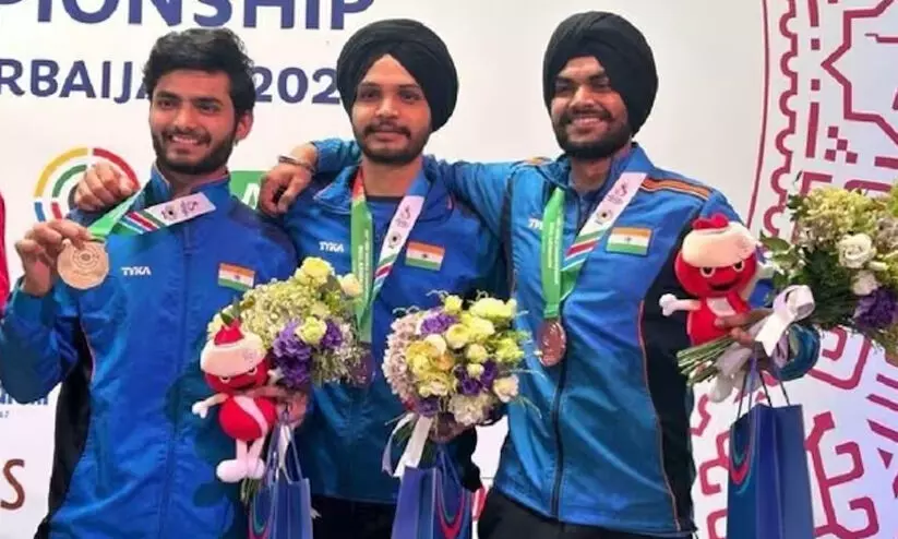 സ്വർണറേഞ്ച്! 10 മീറ്റർ എയർ പിസ്റ്റലിൽ ചൈനയെ ഞെട്ടിച്ച് ഇന്ത്യൻ ഷൂട്ടർമാർ; ആറാം സ്വർണം സ്വർണറേഞ്ച്! 10 മീറ്റർ എയർ പിസ്റ്റലിൽ ചൈനയെ ഞെട്ടിച്ച് ഇന്ത്യൻ ഷൂട്ടർമാർ; ആറാം സ്വർണം