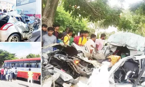 മൈ​സൂ​രു-​ബം​ഗ​ളൂ​രു ദേ​ശീ​യ​ പാ​ത​യി​ൽ അ​പ​ക​ടം; നാ​ലു മ​ര​ണം