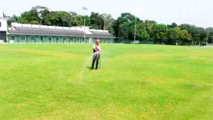 താനൂരിൽ പുത്തൻ സ്റ്റേഡിയങ്ങൾ നാലെണ്ണം: എന്നാൽ, കായികമേളക്ക് പുറത്തുള്ള ഗ്രൗണ്ടുകൾ തന്നെ ശരണം താനൂരിൽ പുത്തൻ സ്റ്റേഡിയങ്ങൾ നാലെണ്ണം: എന്നാൽ, കായികമേളക്ക് പുറത്തുള്ള ഗ്രൗണ്ടുകൾ തന്നെ ശരണം