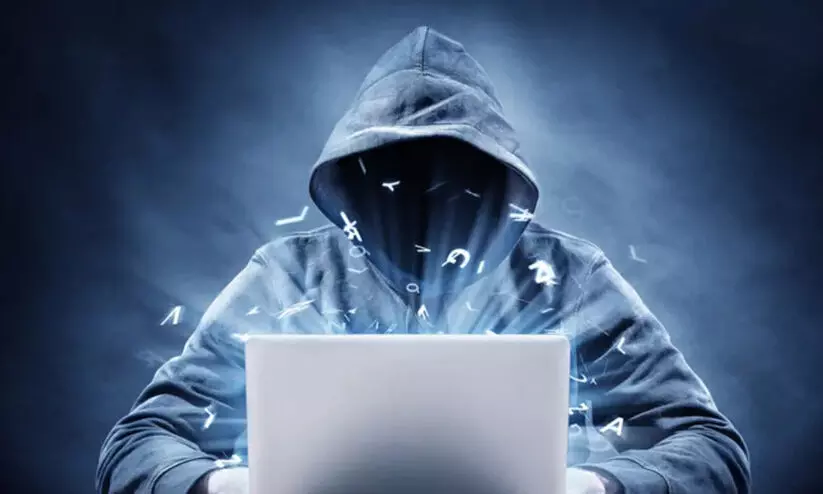 വിദ്യാർഥിനികളുടെ ചിത്രങ്ങൾ മോർഫ് ചെയ്ത് പ്രചരിപ്പിച്ച് ഭീഷണി; 14കാരൻ പൊലീസിന്‍റെ പിടിയിൽ