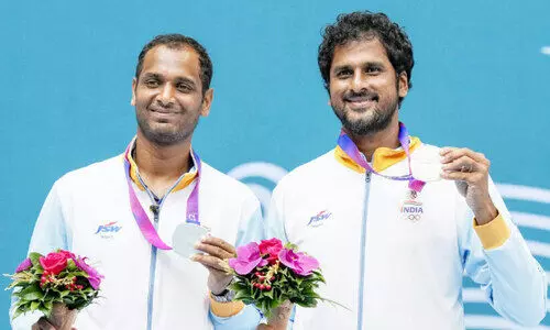 ഏഷ്യ​ൻ ഗെ​യിം​സ് ടെ​ന്നി​സ്: രാംകുമാർ-മെയ്നേനി സഖ്യത്തിന് വെള്ളി