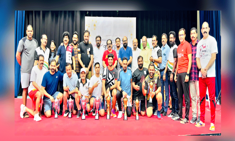 ബാ​ഡ്മി​ന്‍റ​ൺ ടൂ​ർ​ണ​മെ​ന്‍റ്​ വി​ജ​യി​ക​ൾ