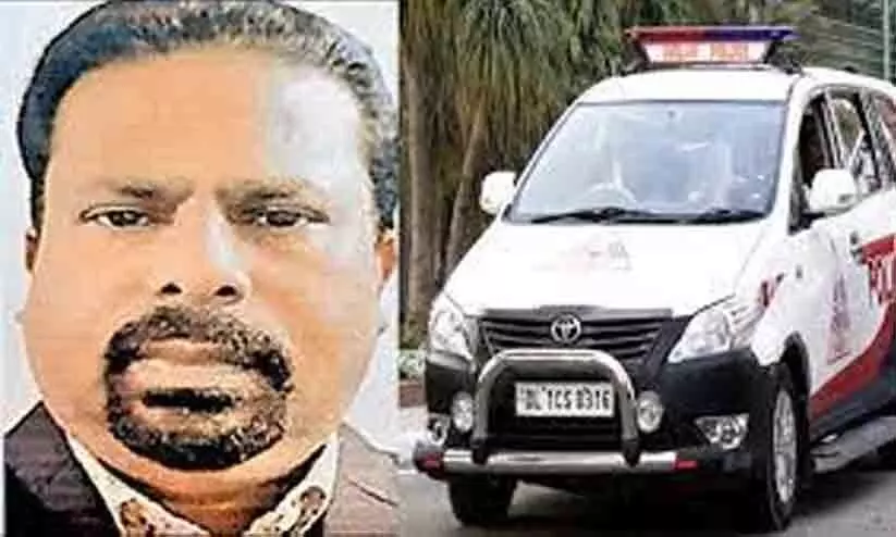 ഡൽഹിയിൽ മലയാളി വ്യവസായിയെ കൊന്ന് പാർക്കിലെ മരത്തിൽ കെട്ടിത്തൂക്കി; ശരീരമാകെ മുറിവുകൾ ഡൽഹിയിൽ മലയാളി വ്യവസായിയെ കൊന്ന് പാർക്കിലെ മരത്തിൽ കെട്ടിത്തൂക്കി; ശരീരമാകെ മുറിവുകൾ