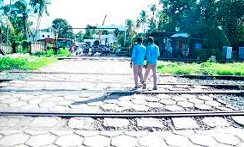 Tanur-Teyala railway flyover; Tanur-Teyala railway flyover;