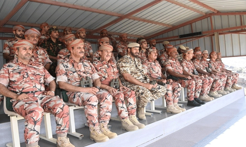 ബഹ്‌റൈൻ- ഒമാൻ  സംയുക്ത സൈനിക പരിശീലനത്തിൽനിന്ന്​