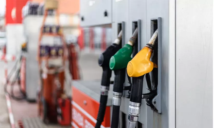 യു.എ.ഇയിൽ ഇന്ധനവില കൂടി