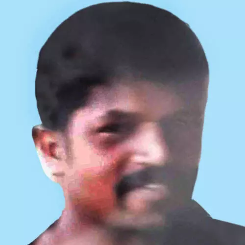 സ്കൂ​ട്ട​ർ യാ​ത്രി​ക​ൻ കാ​ർ ഇ​ടി​ച്ച് മ​രി​ച്ചു