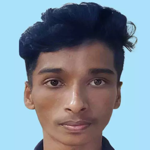 അ​വ​ധി​ക്ക് നാ​ട്ടി​ലെ​ത്തി​യ വി​ദ്യാ​ർ​ഥി മു​ങ്ങി മ​രി​ച്ചു