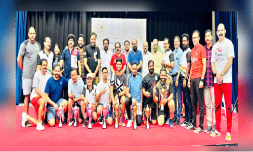 ബാ​ഡ്മി​ന്‍റ​ൺ ടൂ​ർ​ണ​മെ​ന്‍റ്​ വി​ജ​യി​ക​ൾ