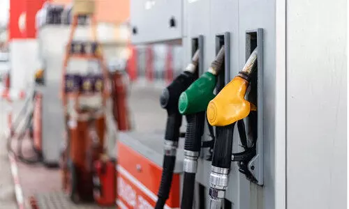 യു.എ.ഇയിൽ ഇന്ധനവില കൂടി