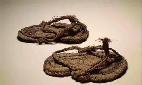 വവ്വാലുകളുടെ ഗുഹയിൽ ലോകത്തിലെ ഏറ്റവും പഴക്കമുള്ള ചെരിപ്പുകൾ