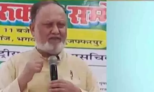 Women with lipsticks and RJD leader under fire for sexist remark Women with lipsticks and RJD leader under fire for sexist remark