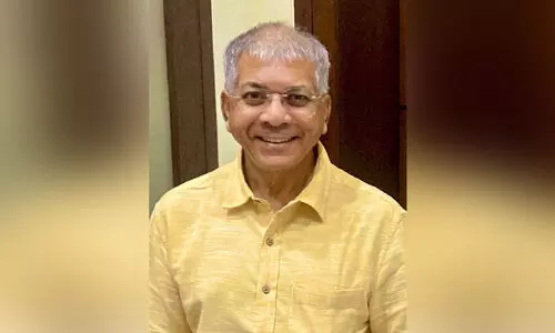 പ്ര​കാ​ശ്​ അം​ബേ​ദ്​​ക​ർ