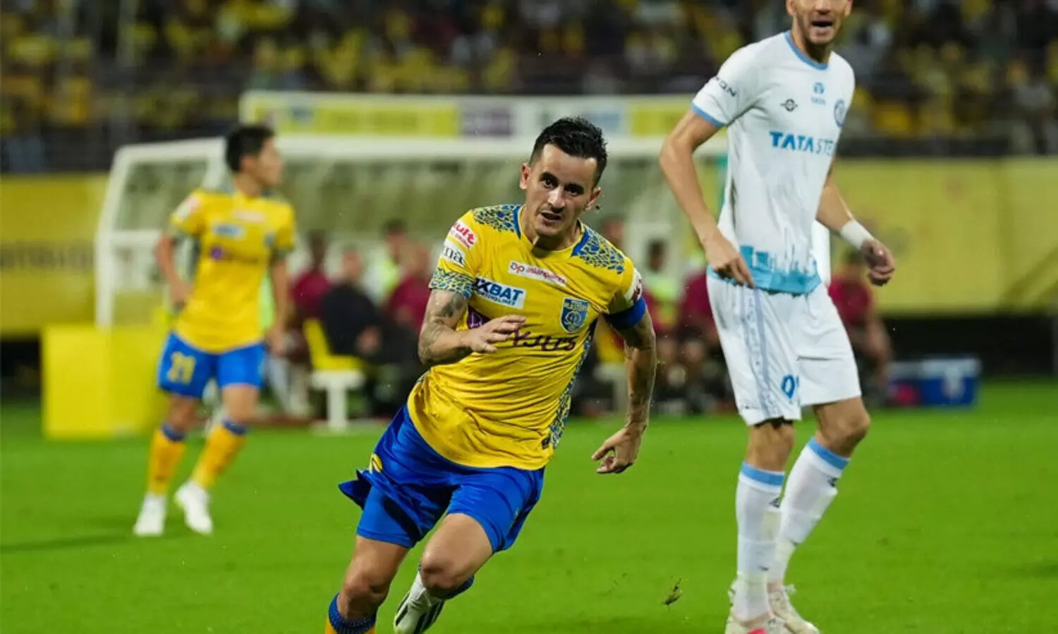 ബ്ലാസ്റ്റേഴ്സിന് ജയത്തുടർച്ച; ജംഷഡ്പൂരിനെ വീഴ്ത്തിയത് ലൂണയുടെ ഗോളിൽ