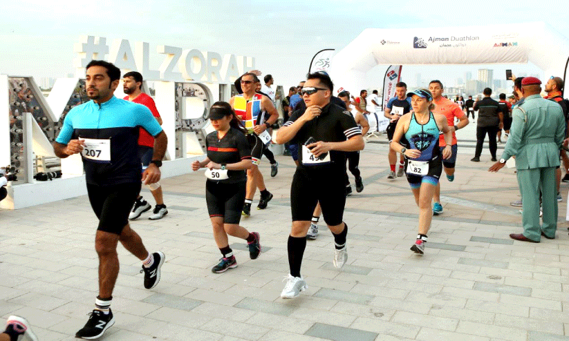 അ​ജ്മാ​ൻ ഡ്യു​വാ​ത്ത്​​ലോ​ണി​ൽ പ​​ങ്കെ​ടു​ക്കു​ന്ന​വ​ർ