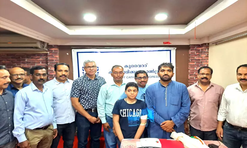 ചാണ്ടി ഉമ്മൻ എം.എൽ.എക്ക് സ്വീകരണം നൽകി കുവൈത്ത് കത്തോലിക്ക കോൺഗ്രസ്സ് ചാണ്ടി ഉമ്മൻ എം.എൽ.എക്ക് സ്വീകരണം നൽകി കുവൈത്ത് കത്തോലിക്ക കോൺഗ്രസ്സ്