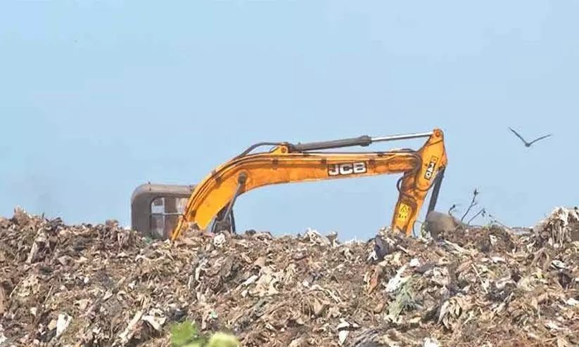 ഞെളിയൻപറമ്പ് ഞെളിയൻപറമ്പ്