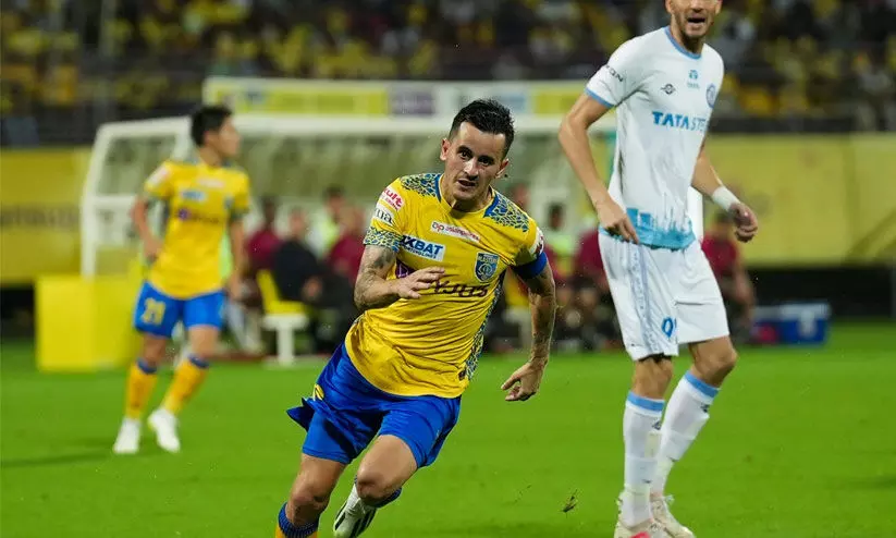 ബ്ലാസ്റ്റേഴ്സിന് ജയത്തുടർച്ച; ജംഷഡ്പൂരിനെ വീഴ്ത്തിയത് ലൂണയുടെ ഗോളിൽ ബ്ലാസ്റ്റേഴ്സിന് ജയത്തുടർച്ച; ജംഷഡ്പൂരിനെ വീഴ്ത്തിയത് ലൂണയുടെ ഗോളിൽ