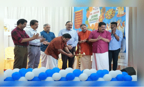 കേ​ര​ള ഗാ​ല​ക്സി വേ​ൾ​ഡ് ഓ​ണാ​ഘോ​ഷ​ത്തി​ൽ​നി​ന്ന്