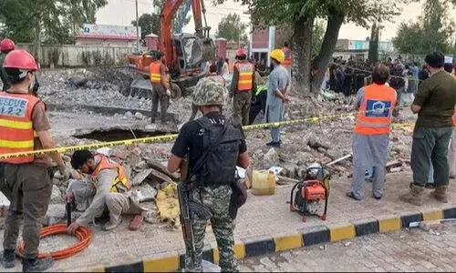 ഇരട്ട ചാവേർ സ്‌ഫോടനങ്ങൾക്ക് പിന്നിൽ ഇന്ത്യൻ ചാരസംഘടനയാണെന്ന ആരോപണവുമായി പാകിസ്താൻ