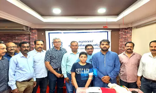 ചാ​ണ്ടി ഉ​മ്മ​ൻ എം.​എ​ൽ.​എ​ക്ക് സ്വീ​ക​ര​ണം നൽകി കു​വൈ​ത്ത് ക​ത്തോ​ലി​ക്ക കോ​ൺ​ഗ്ര​സ്സ്