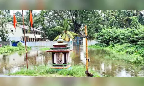 മഴക്ക്​ ശമനമില്ല; നെഞ്ചിടിപ്പോടെ കുട്ടനാട്ടുകാർ